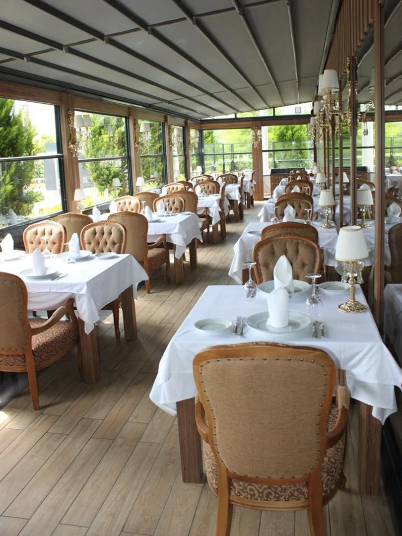 aşçı tabağı saloon arka bahçe